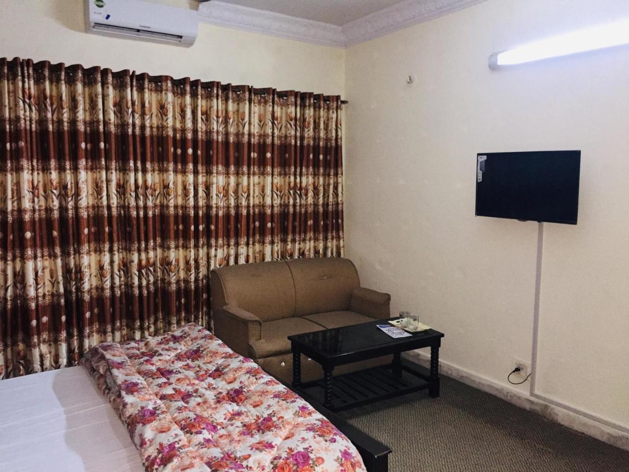 Hotel De Grand Ραβαλπίντι Εξωτερικό φωτογραφία